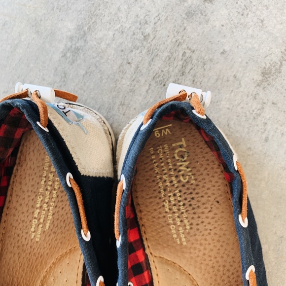 Blue TOMS with leather drawstring - Picture 3 of 4